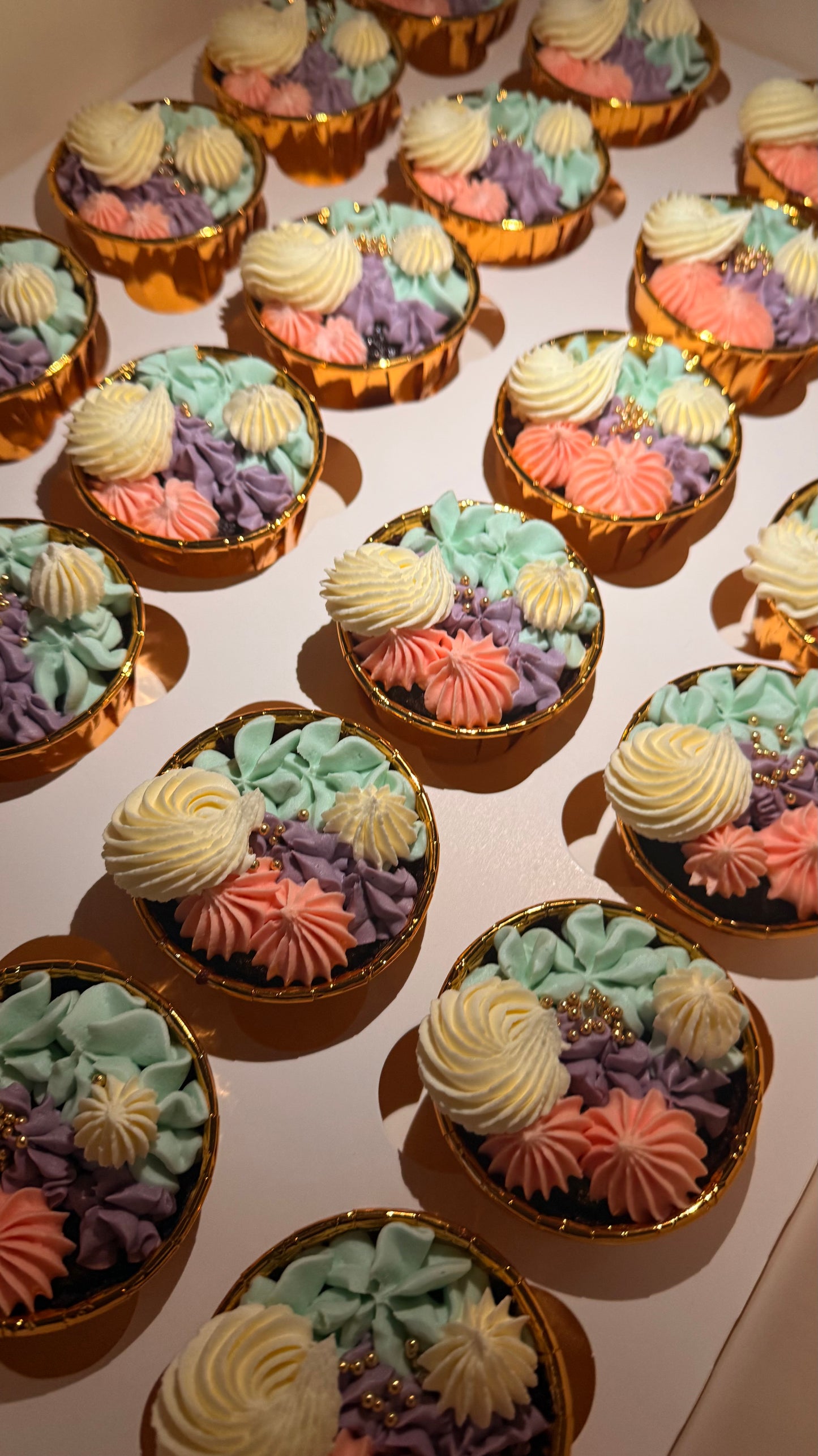 100x Bespoke Cupcakes