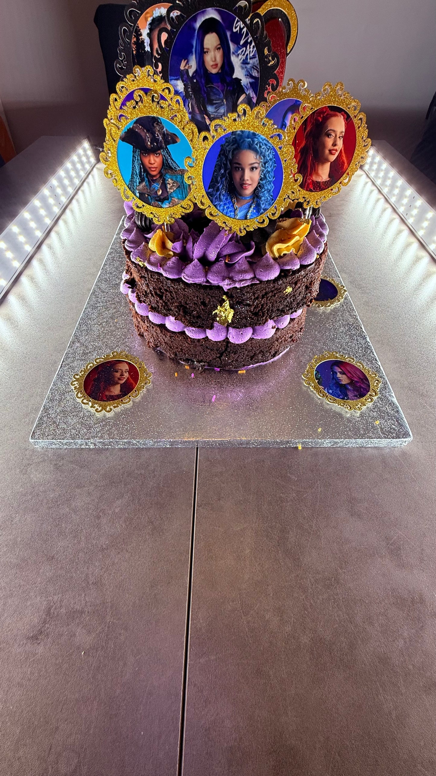 Descendants Number Cake