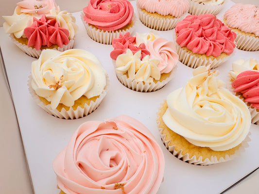 12 Contemporary Mother’s Day Cupcakes